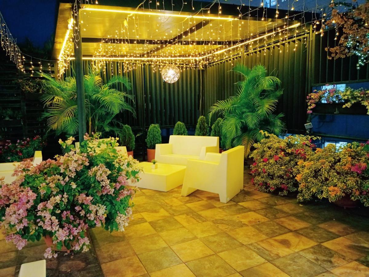 נייבה Hotel Rosales Boutique מראה חיצוני תמונה